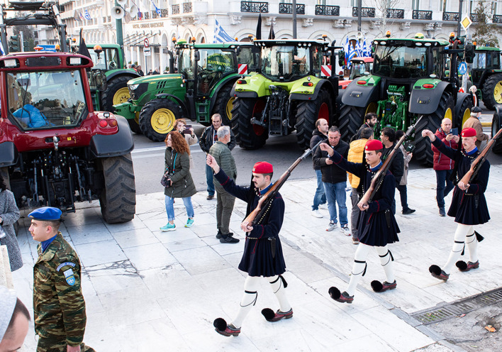 Όταν η πλατεία Συντάγματος γέμισε με τρακτέρ