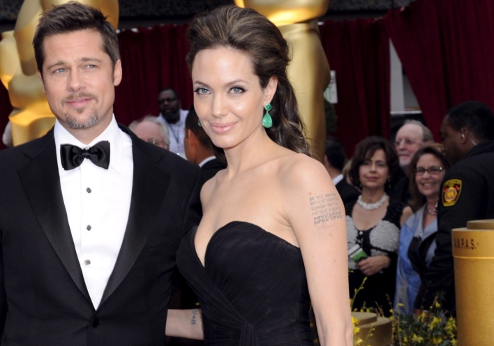 Brad Pitt and Angelina Jolie arrive on the red carpet for the 81st Academy Awards at the Kodak Theatre in Hollywood, California, 2009. © EPA/ANDREW GOMBERT