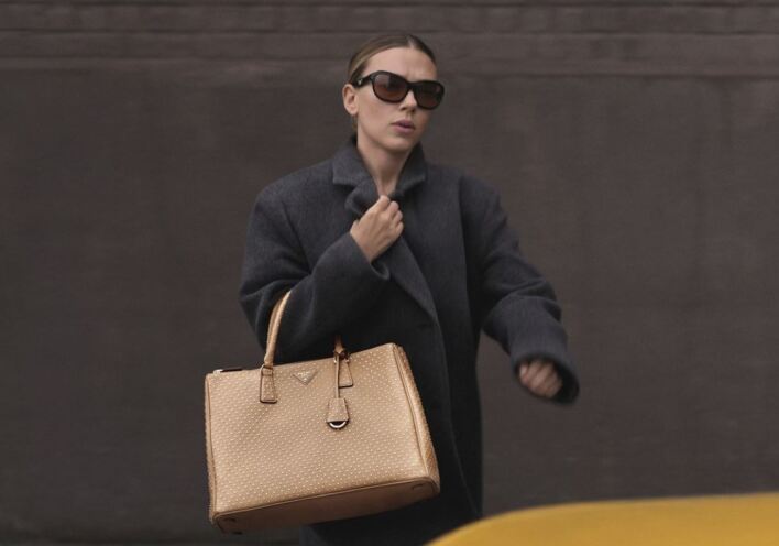 Τζόναθαν Γκλέιζερ και Σκάρλετ Γιόχανσον συνεργάζονται σε διαφημιστικό της Prada