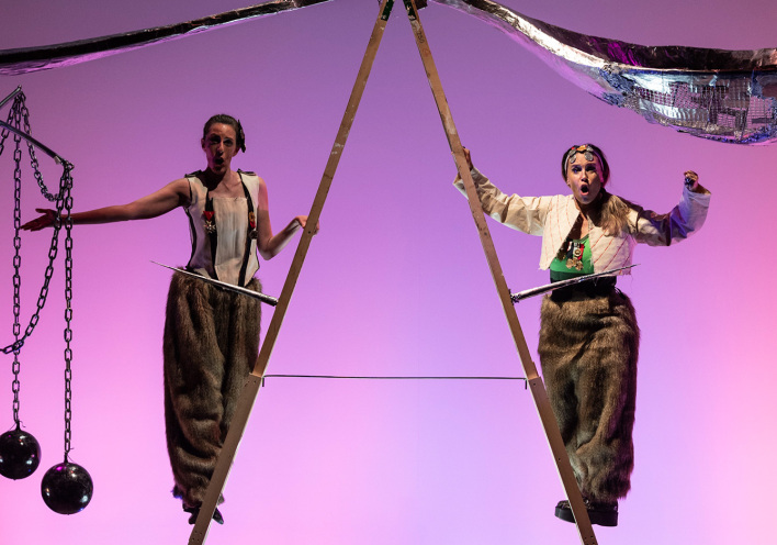 Κουταλιανοί ή Το βάρος της ιστορίας: Δείτε τις πρώτες αποκλειστικές φωτογραφίες της παράστασης στο Μέγαρο Μουσικής