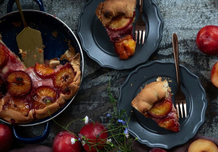 6 συνταγές για απολαυστικά γλυκά με καλοκαιρινά φρούτα