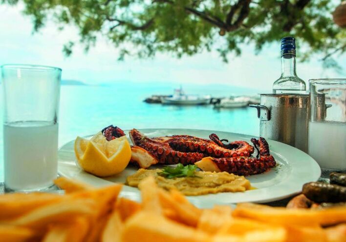 3 απολαυστικά στέκια για ένα νόστιμο Σαββατοκύριακο στην Αίγινα