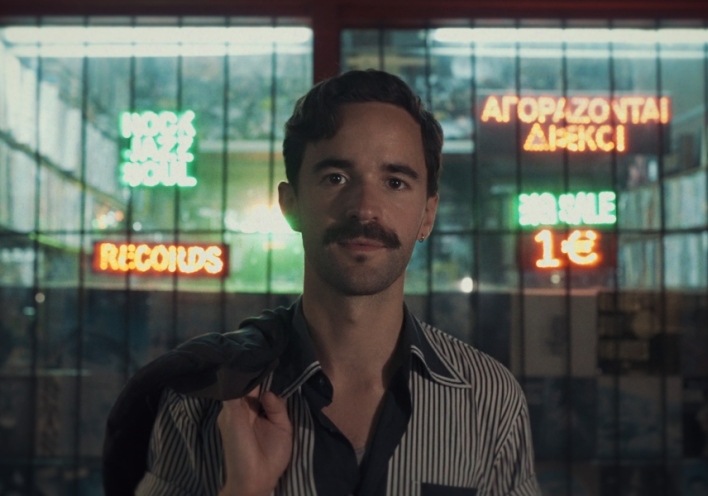 Ο Gizmo Varillas γύρισε το νέο του video clip στην Αθήνα