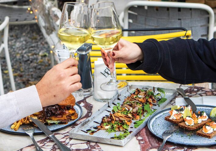 13 all day στέκια με απολαυστικό φαγητό