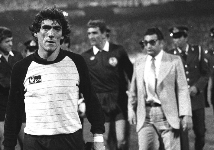 Νίκος Σαργκάνης: Η αέναη πτήση του Φάντομ