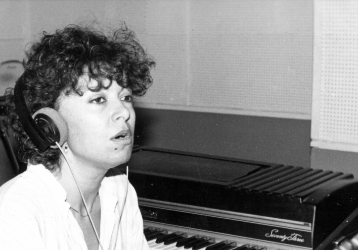 Μαίρη Δαλάκου: Μια μεγάλη εξομολόγηση της ερμηνεύτριας στην Athens Voice για τα 60 και πλέον χρόνια διαδρομής της