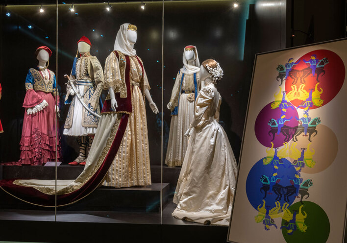 Τα «κεντήματα» της Μαρίας Όλγας Βλάχου ταξιδεύουν στην Καλαμάτα