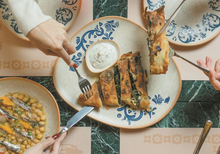 29 στέκια γύρω από την Ακρόπολη για ωραίες ανοιξιάτικες βόλτες