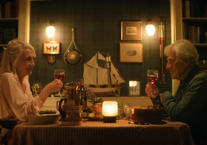 Protergia: Το φωτεινό φιλμ του Αργύρη Παπαδημητρόπουλου με τη Θέμιδα Μπαζάκα