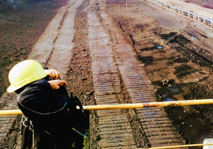 Ο Μελαγχολικός Εργάτης, μια σπουδαία έρευνα του Άρη Ασπρούλη για το βίωμα των μεγάλων αλλαγών