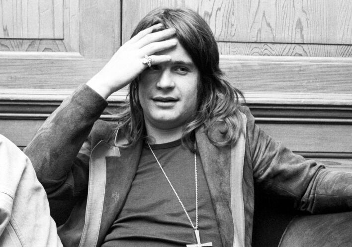 Όζι Όσμπορν: Η ατέλειωτη σπείρα από καταχρήσεις, παραλογισμό και θεία (ή δαιμονική) έμπνευση