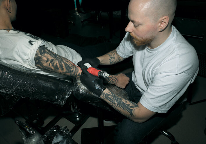 Unicorn tattoo studio