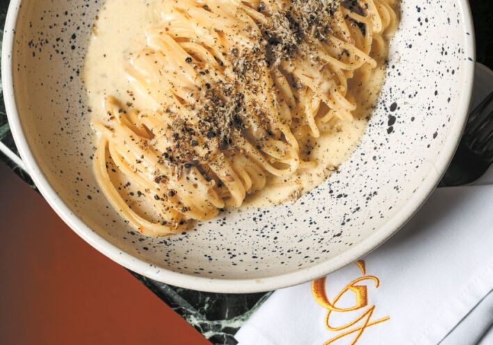 Δοκιμάζουμε 4 στέκια που έγιναν viral στο TikTok