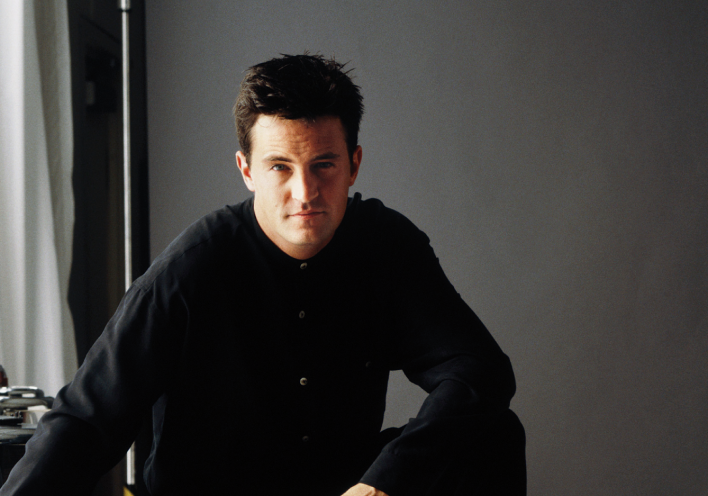 Μάθιου Πέρι: Ο ηθοποιός που όλοι αγαπήσαμε ως Τσάντλερ Μπινγκ στα «Φιλαράκια»