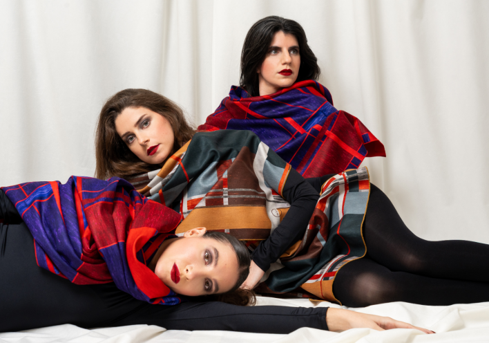 To M.K.E παρουσιάζει το “In Between Lines”