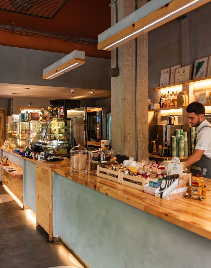 Eighteen Screen Coffee Roastery