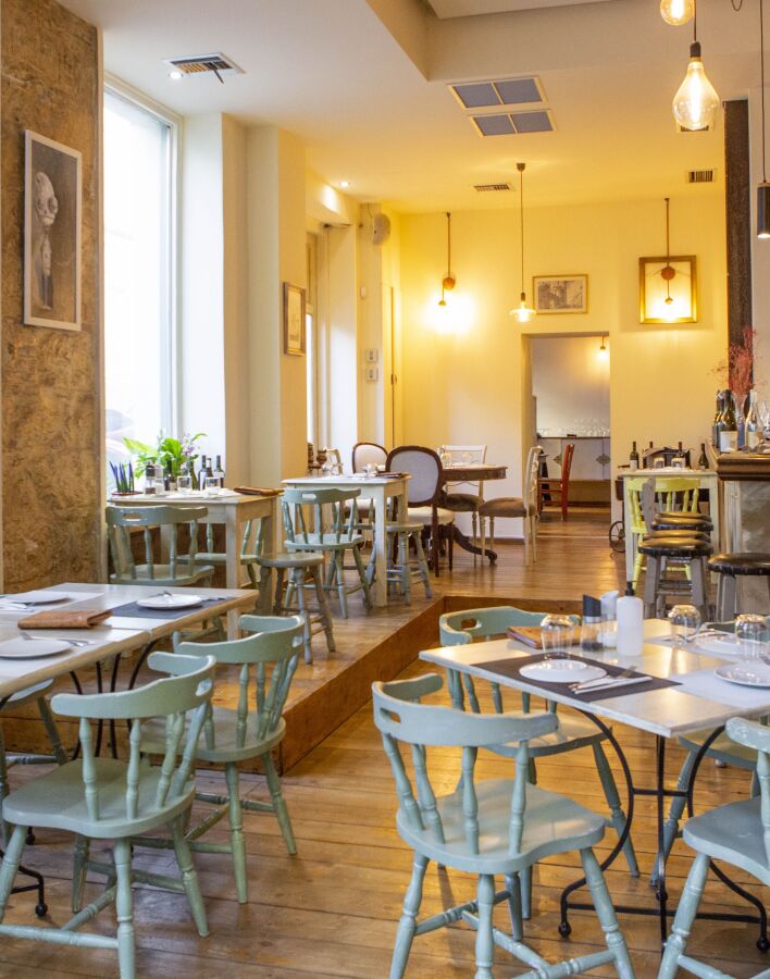 Retro Gastro Funky Taverna