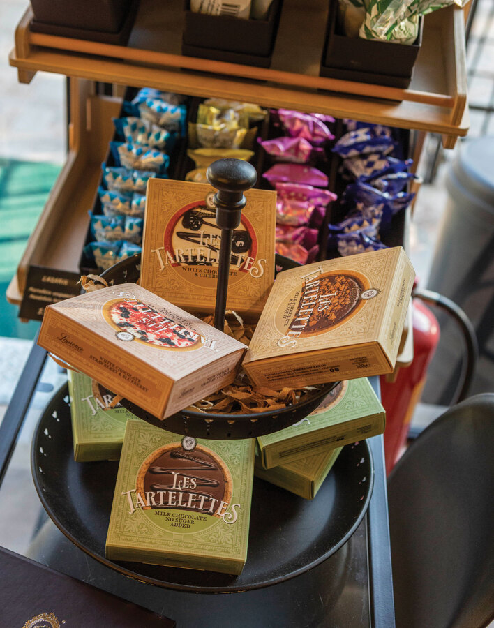 Malva Coffee,  Nuts & Natural Way, το delicatessen της Γλυφάδας που συνδυάζει τον καλό καφέ με healthy νοστιμιές