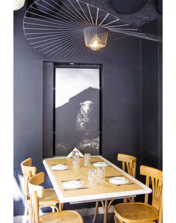 Το Μαύρο Πρόβατο