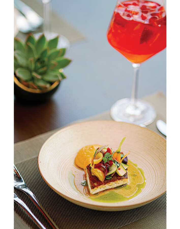 Mappemonde  Rooftop  Restaurant Bar  & Lounge