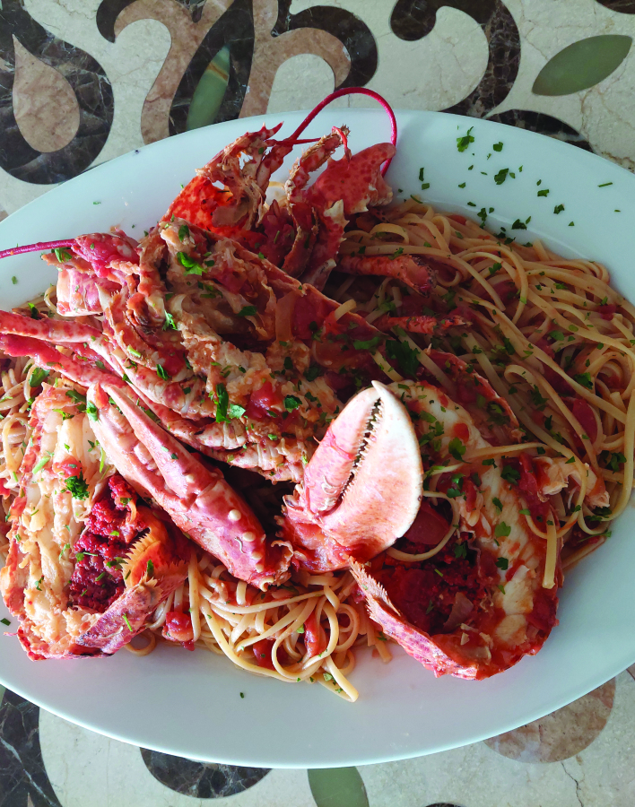 Ψ...art με θέα: Φοβερή ψαροφαγία στο ειδυλλιακό Μικρολίμανο