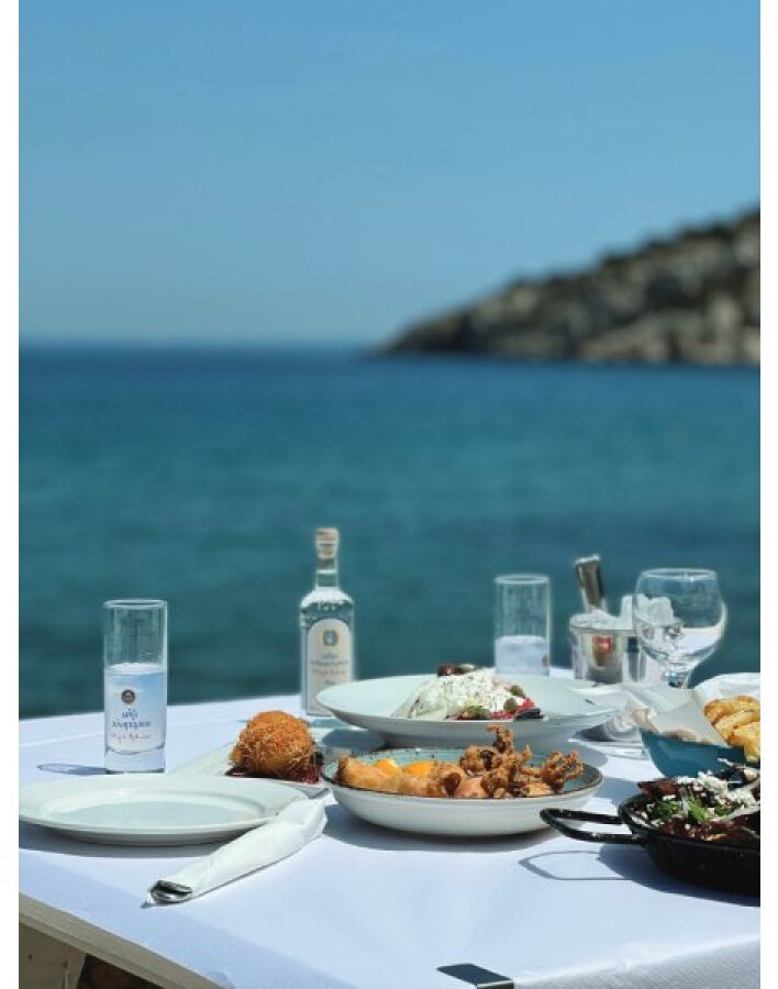 CASA NOSTRA: Φρέσκο ψάρι και θαλασσινά στη Σαλαμίνα