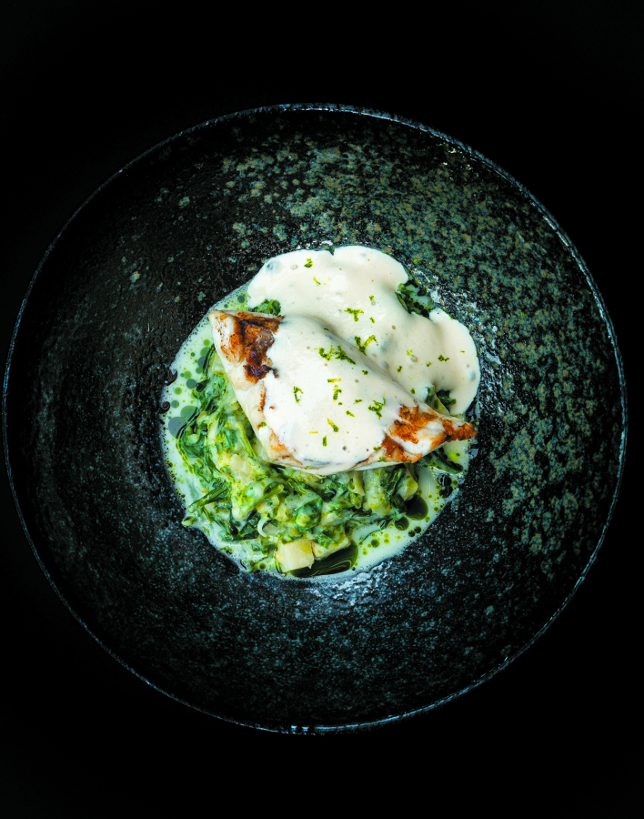 Βασίλαινας: Το εμβληματικό εστιατόριο της Αθήνας στην πιο καλή στιγμή του