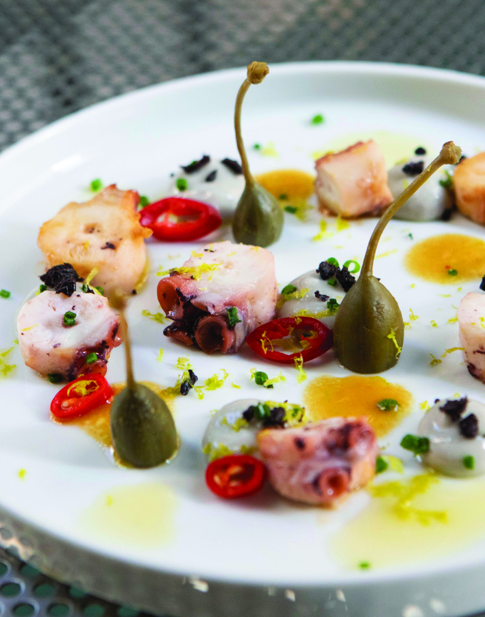 Kiki de Grèce: Το αγαπημένο wine bistro στην Ηπίτου γίνεται 10!