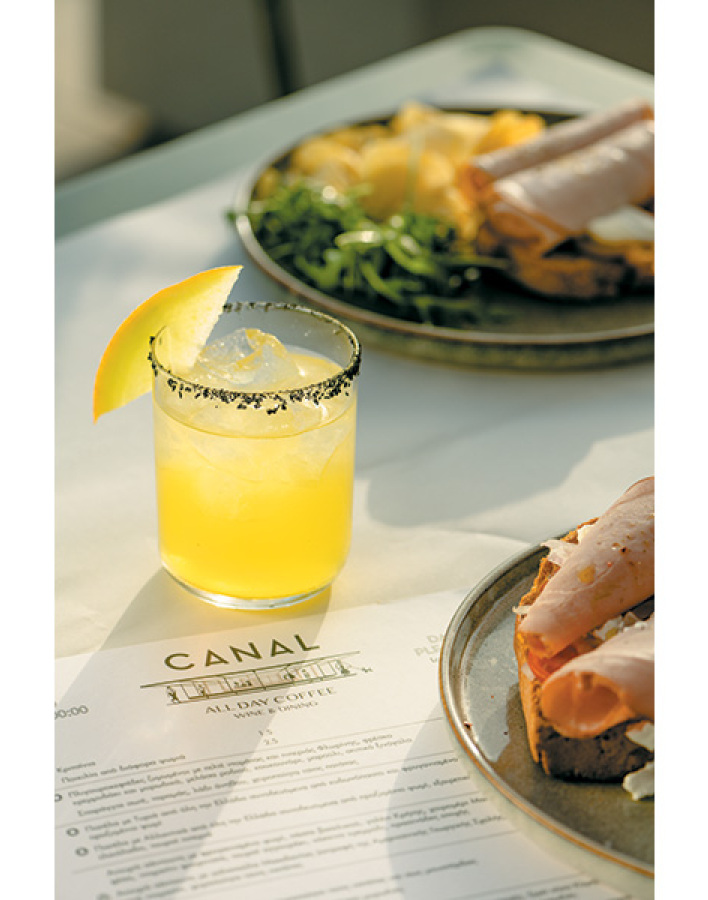 Canal All Day Coffee Wine & Dining