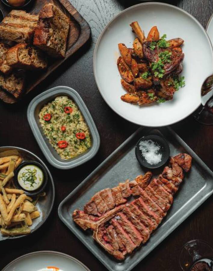 OX: Η ελληνική παράδοση στην ταβέρνα του σήµερα