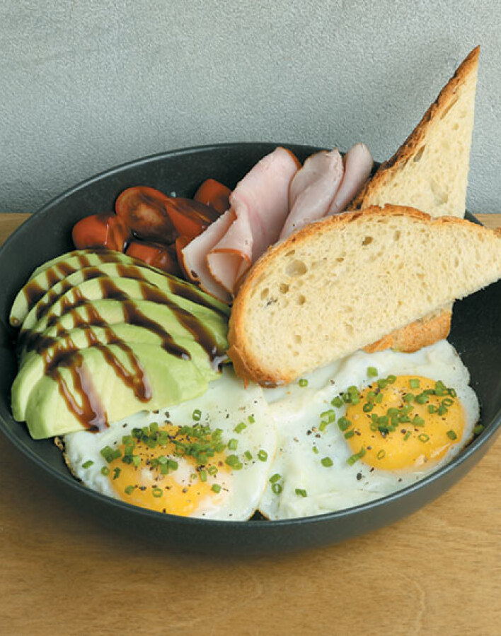 Λάλος: Το all day στέκι του Νέου Κόσμου