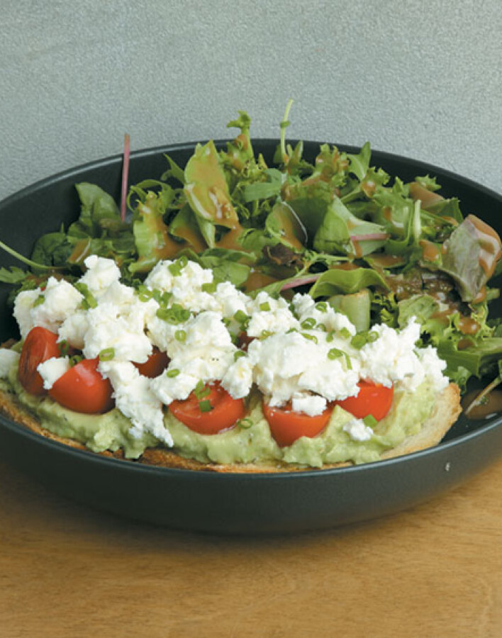 Λάλος: Το all day στέκι του Νέου Κόσμου