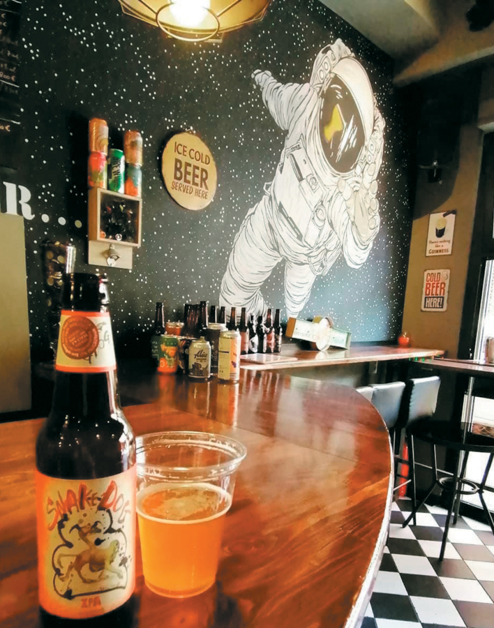 Tapfield: Το απόλυτο craft beer bar στου Ψυρρή