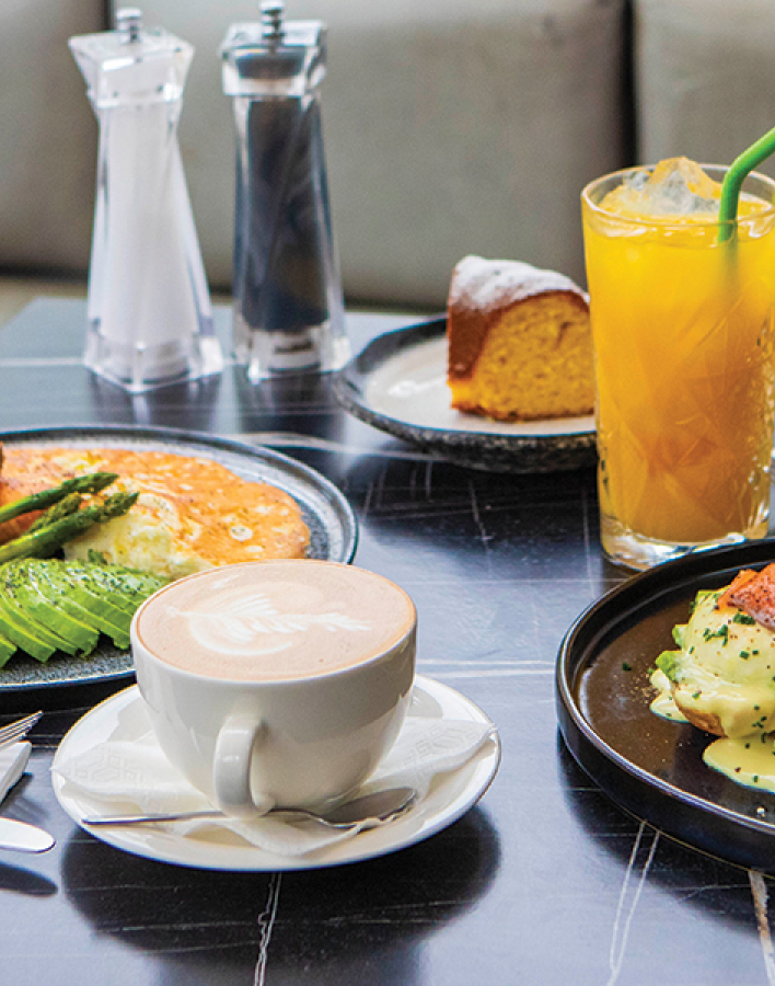 Bored: Υπέροχο smashed burger και signature cocktails