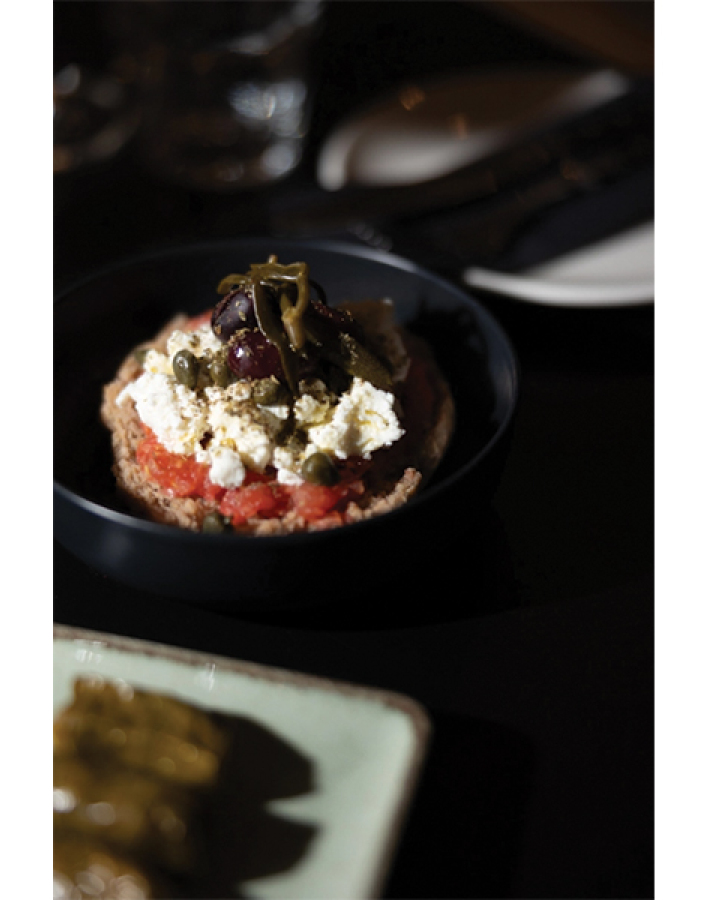 Niotena: Το σύγχρονο ελληνικό μπιστρό της Νέας Σμύρνης