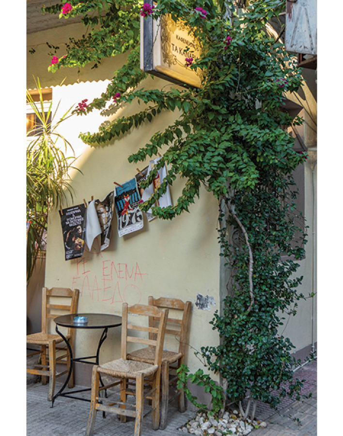 Τα Κανάρια: Το αγαπημένο στέκι με τους νόστιμους μεζέδες και τις όμορφες μουσικές βραδιές