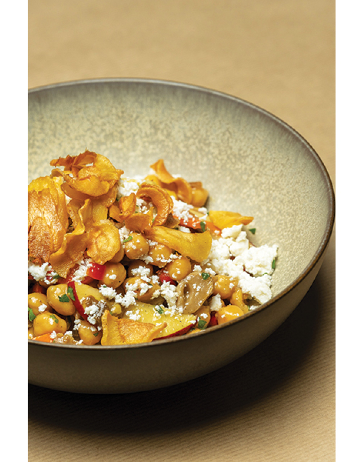 Το Μαύρο Πρόβατο του Press Café: Εδώ που οι αθηναϊκές παρέες δίνουν το σταθερό ραντεβού τους