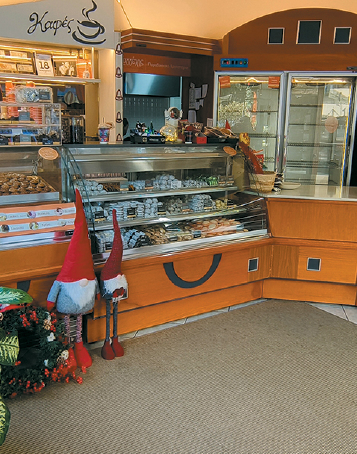 Ζαχαροπλαστείο Καγγέλης: Τα γλυκά που έγιναν θρύλος!