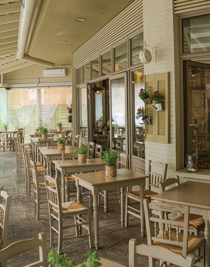 Άνοιξη παρά τέταρτο: Εκλεκτά αποστάγματα και ψαρομεζέδες έκπληξη