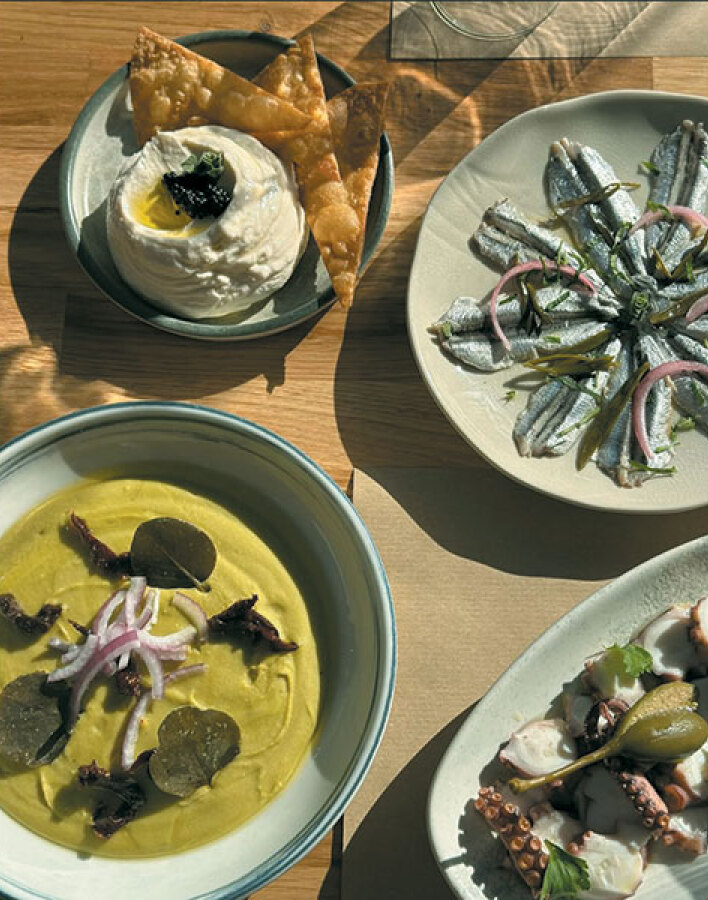 Καπετάν Γιώργης ο Μυτιληνιός: Το νέο εστιατόριο του γνωστού ψαροπωλείου στη Γλυφάδα