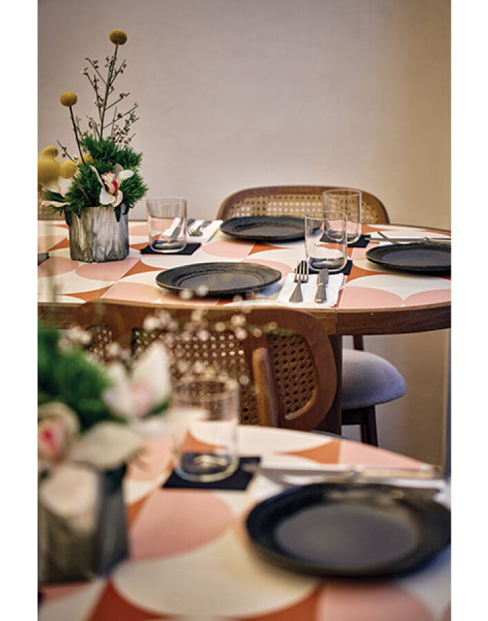 Yphes: Η νέα κρυφή all day αυλή της Αθήνας