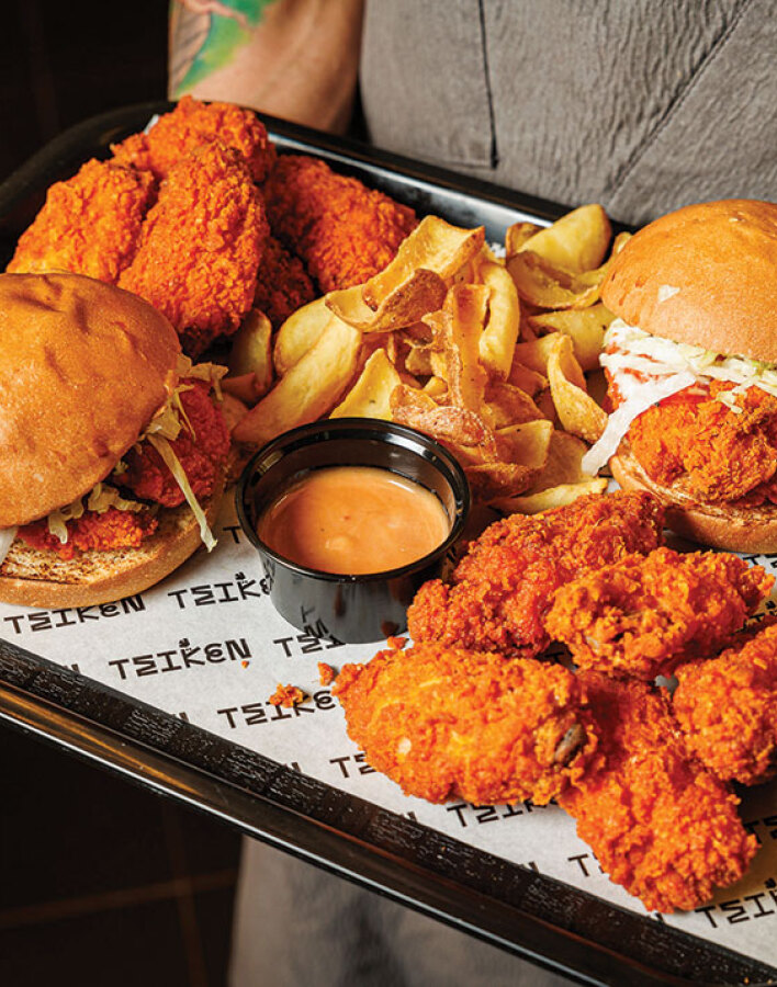 Τσίκεν The Van