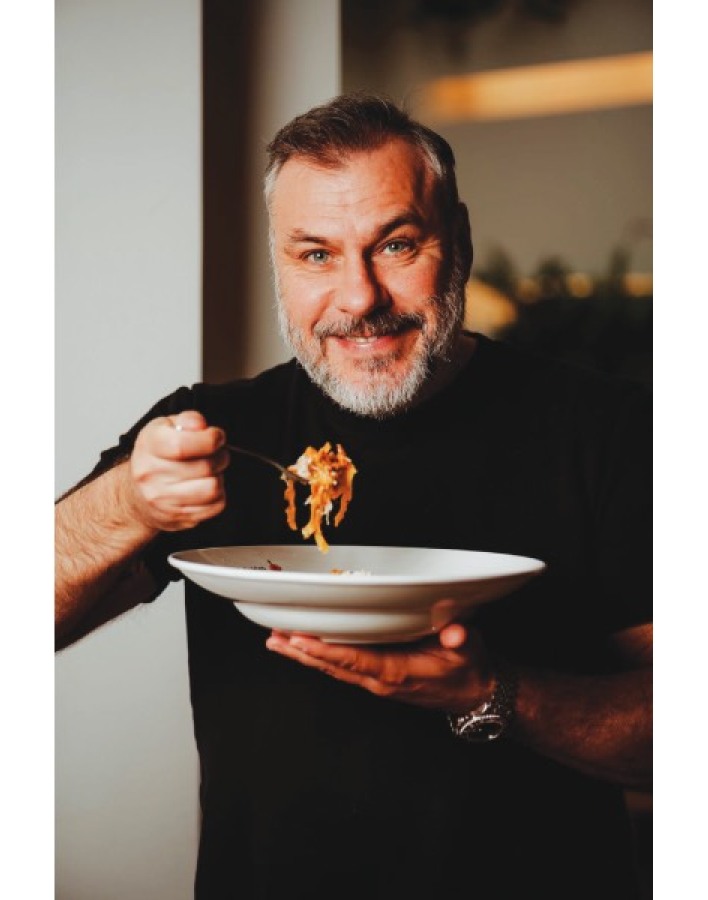 Αισώπου Μύθοι: Πεντανόστιμη ελληνική κουζίνα  στα στενά του Ψυρρή