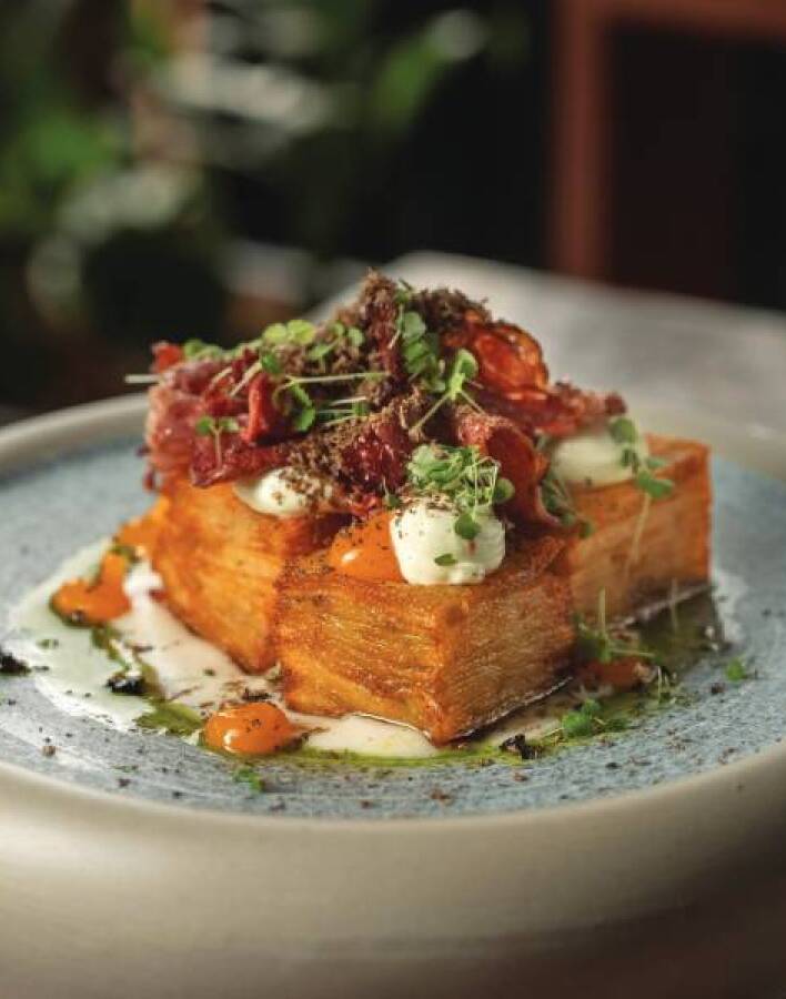 Twenty Five: Tο καινούργιο hot εστιατόριο στο Μικρολίμανο