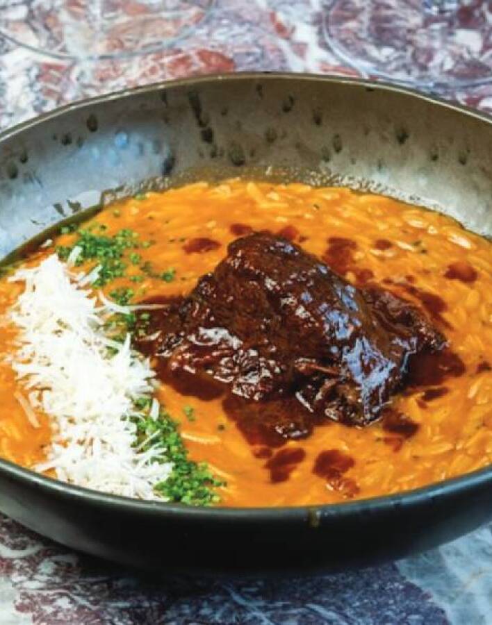 Twenty Five: Tο καινούργιο hot εστιατόριο στο Μικρολίμανο