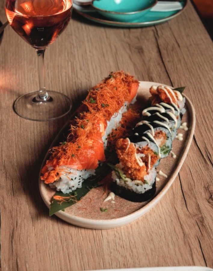 Ziya Wine Bar: Για αυθεντικό sushi, εκλεκτή ποικιλία κρασιών και μοναδική ατμόσφαιρα