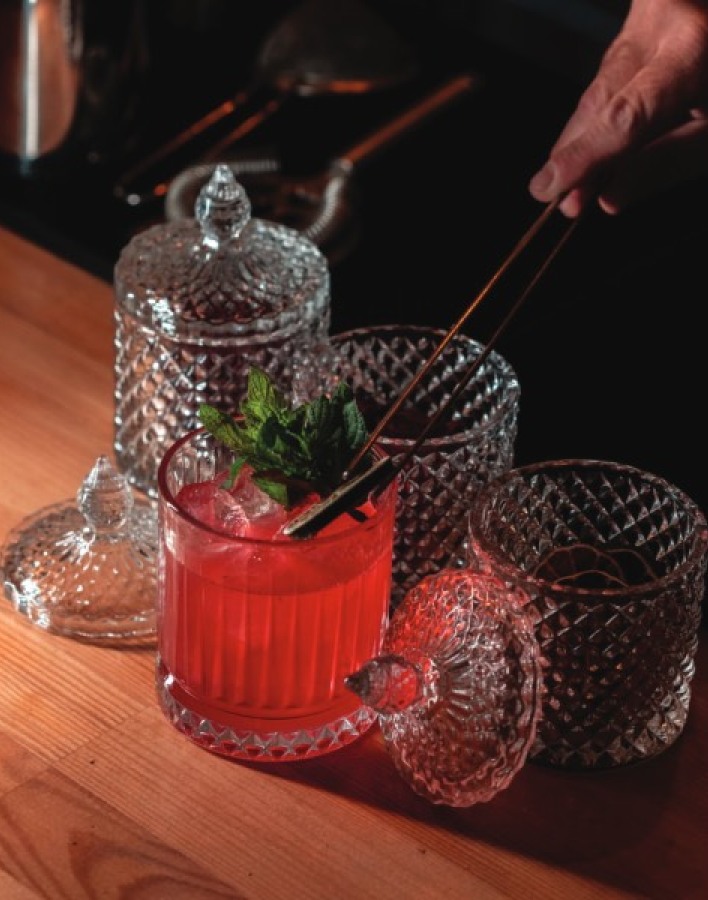 Ziya Wine Bar: Για αυθεντικό sushi, εκλεκτή ποικιλία κρασιών και μοναδική ατμόσφαιρα