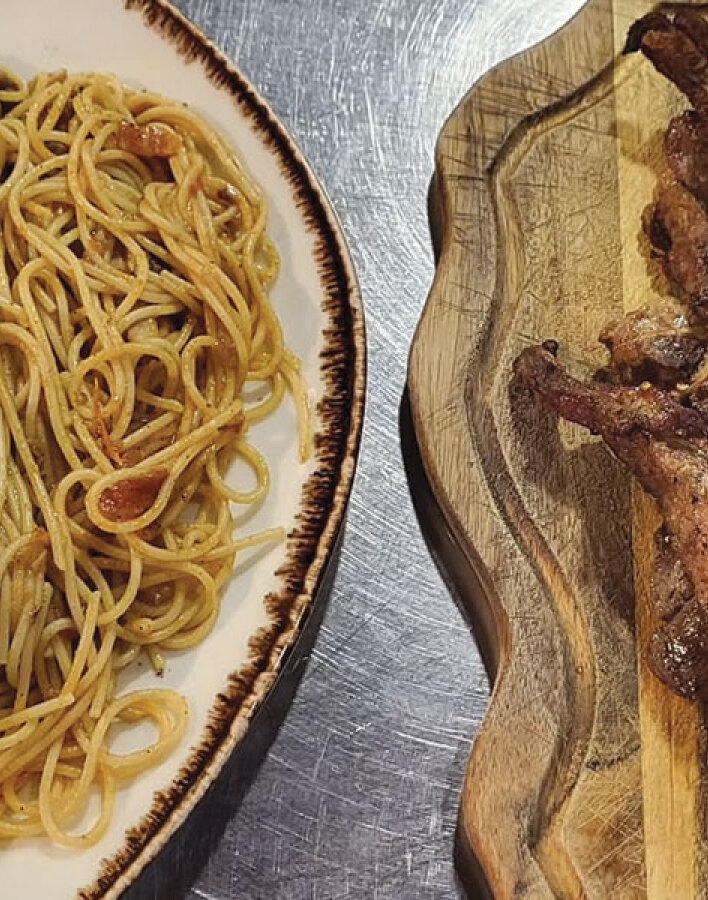 Platanos Tavern Apeiranthos 