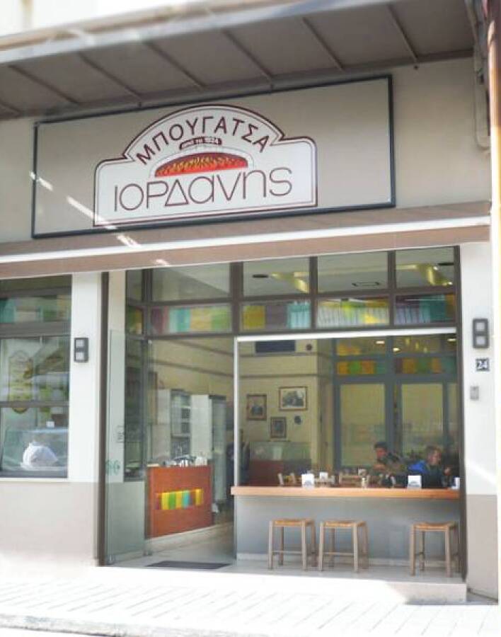 Μπουγάτσα Ιορδάνης: Η πιο φημισμένη μπουγάτσα της Ελλάδας βρίσκεται στην Κρήτη