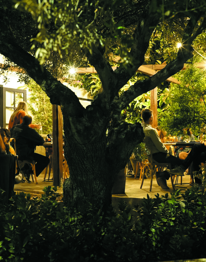 Alibertos Food & Wine: Το χανιώτικο wine place που κάνει τη διαφορά